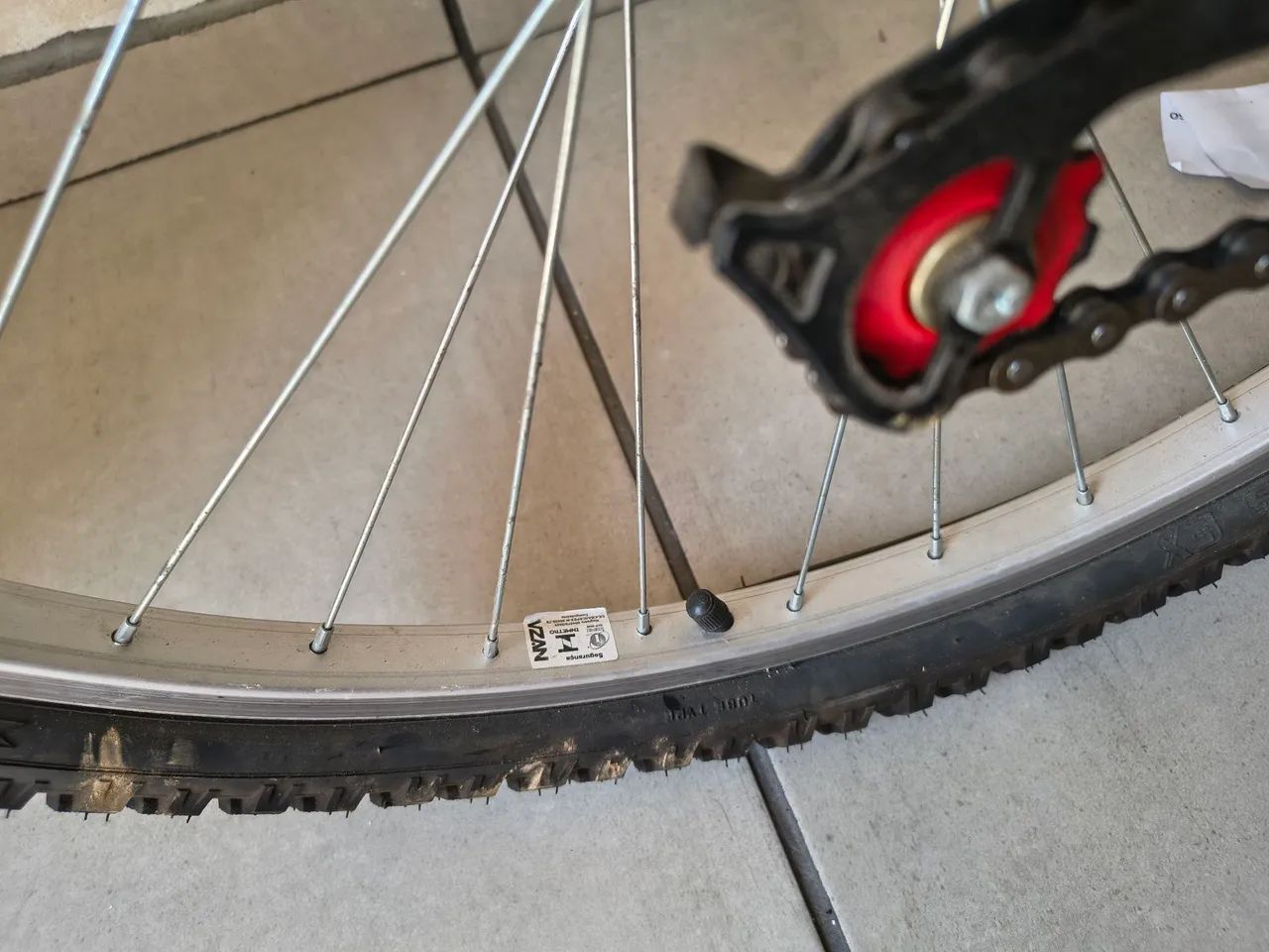 Bicicleta 21 marchas muito nova - Foto 5