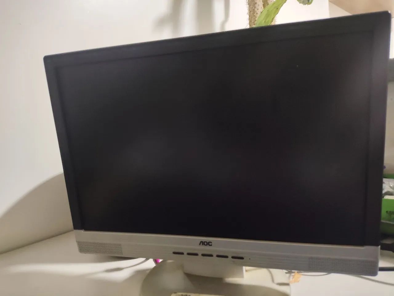 Monitor AOC