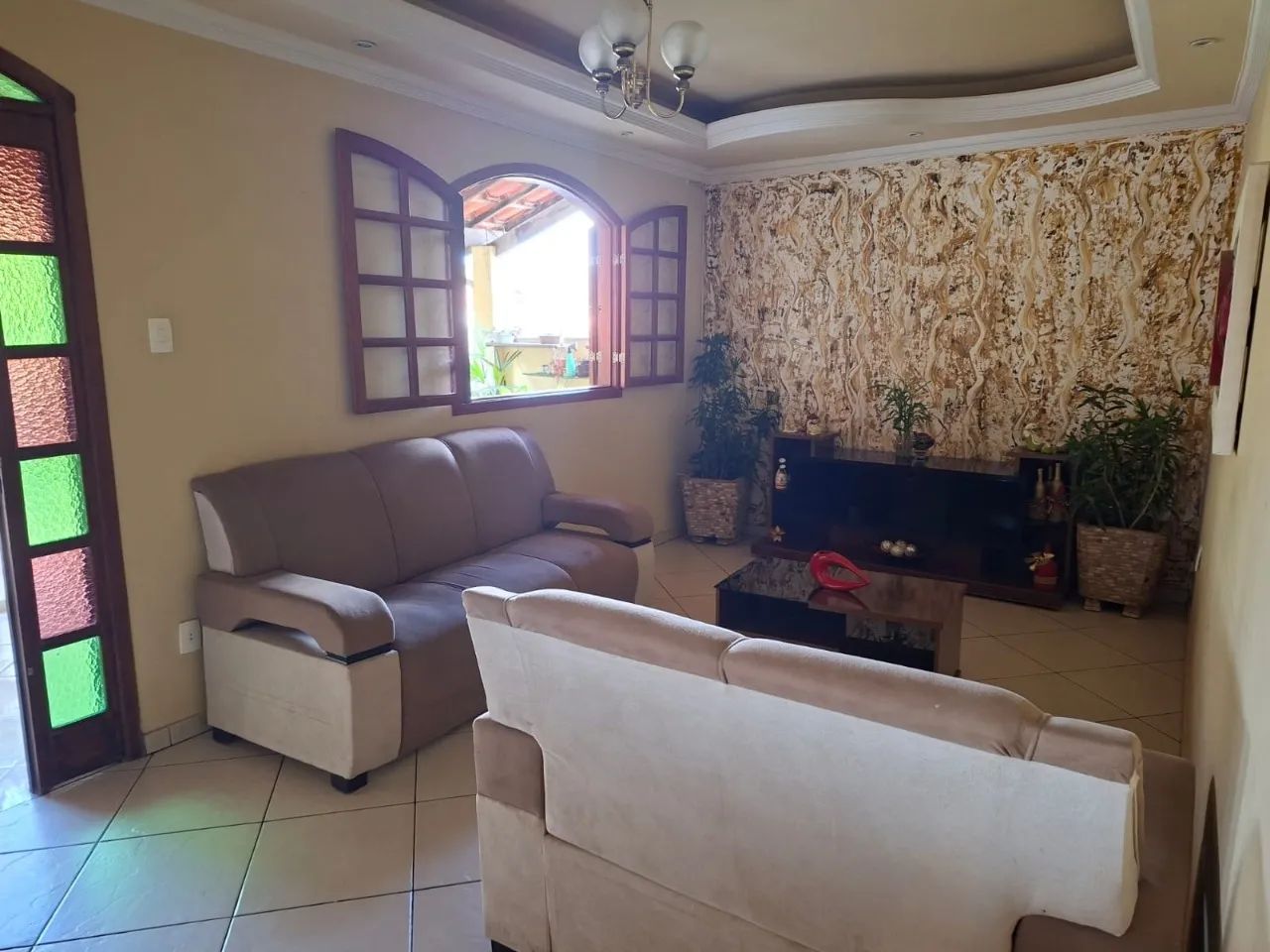 Casa charmosa estilo Colonial com bela vista, 04 Quartos e área de lazer - Foto 4