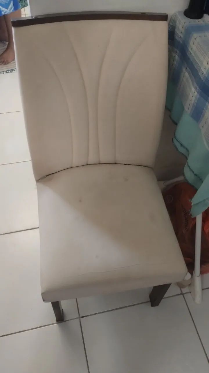 Mesa com 4 cadeiras tampo de vidro  - Foto 2