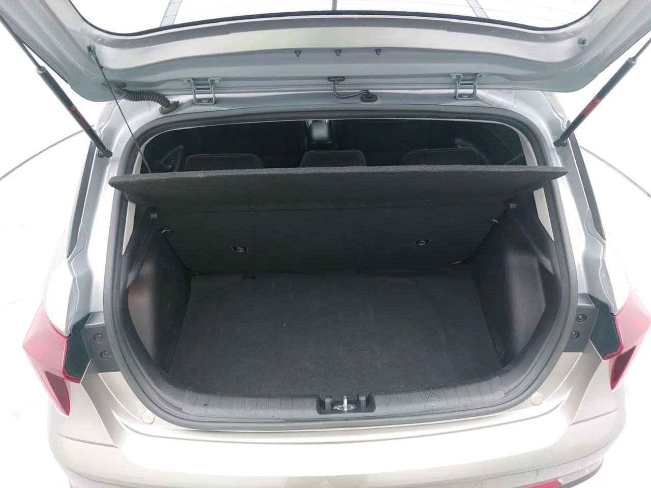 Hyundai HB20 Limited 1.0 Flex 12V Mec., foto 9 de 18