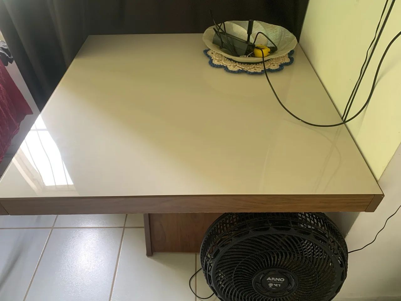 Vendo mesa, sem as cadeiras - Foto 3