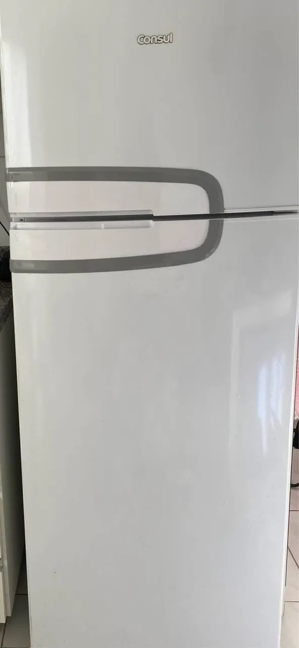Vendo geladeira marca cônsul 