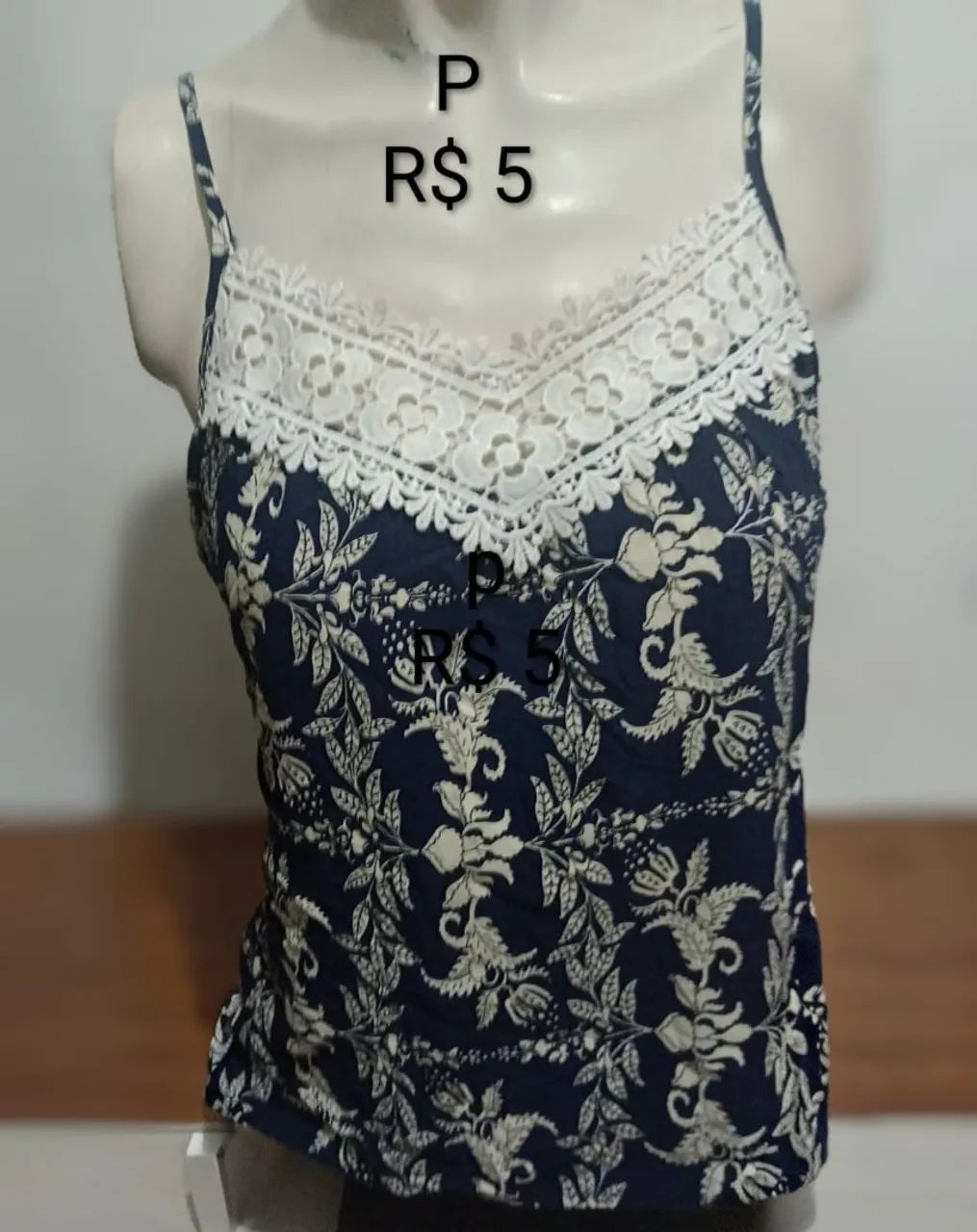 Camisas FEMININA vários preços  - Foto 2