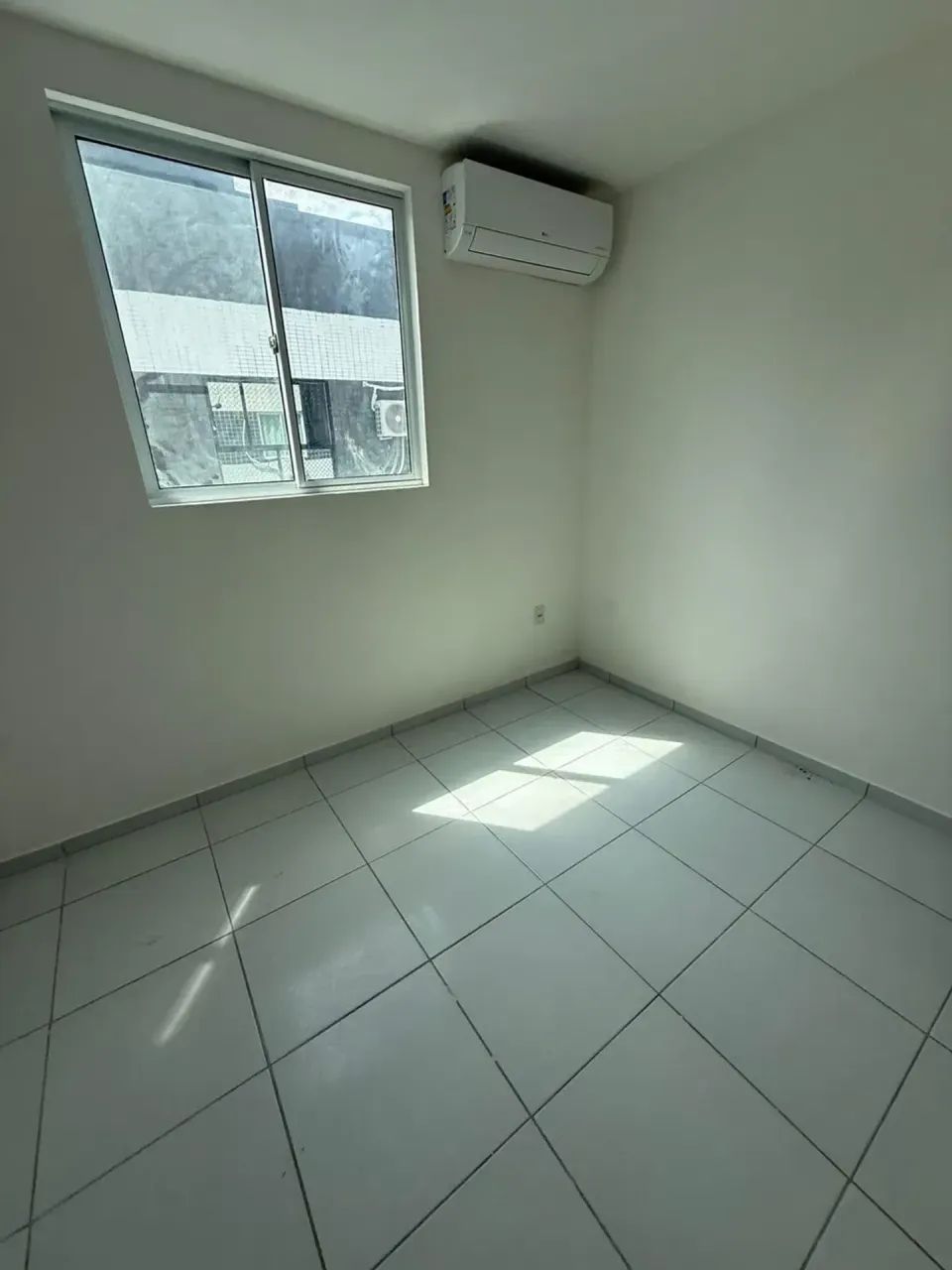 ALUGO APARTAMENTO NA PRAIA DO BESSA COM 2 QUARTOS - Foto 3
