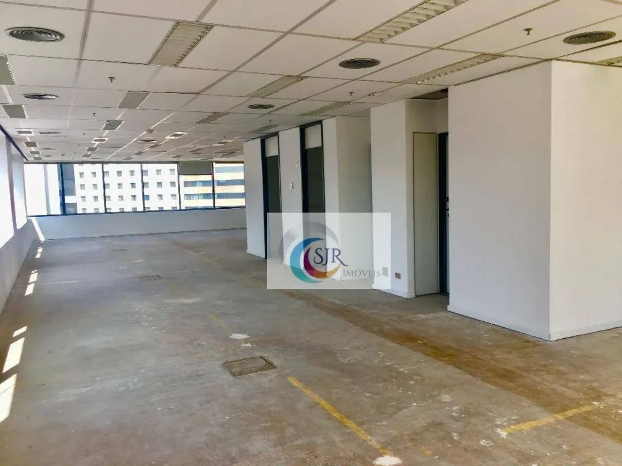 Andar com 282,00m² área útil com forro, iluminação, ar condicionado central, piso com elet - Foto 7