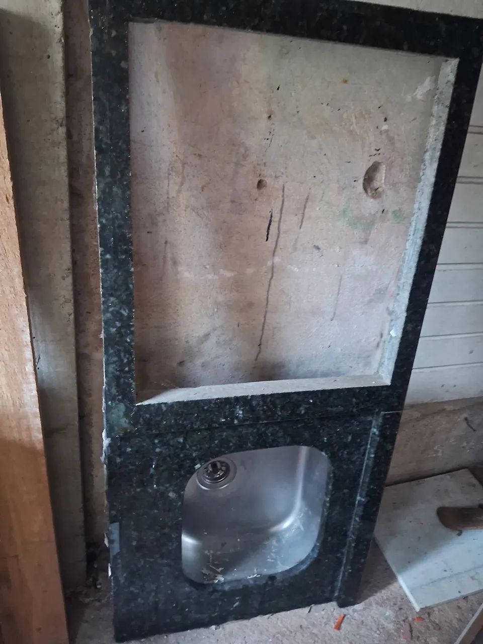 Granito pronto pra receber cooktop