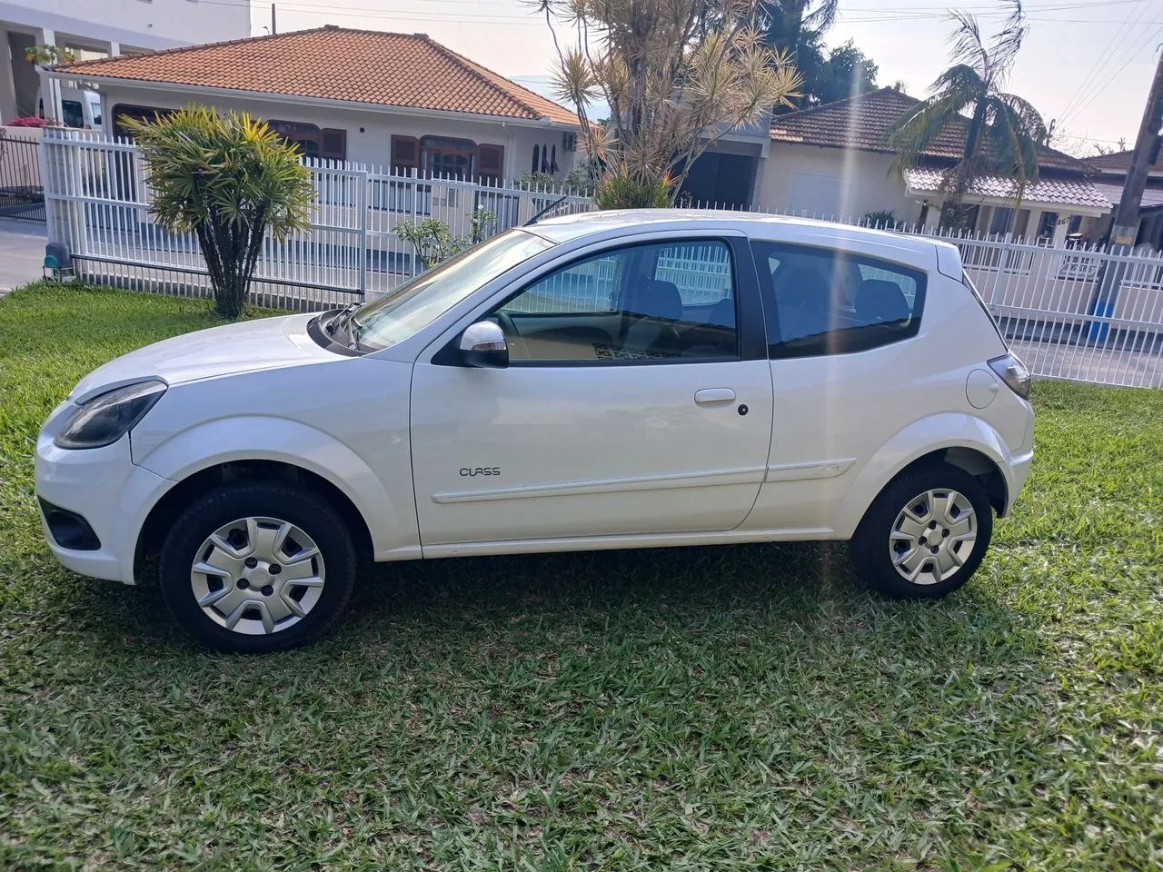 Ford KA 1.0 8v/1.0 8V ST Flex 3P 2012 - Foto 2