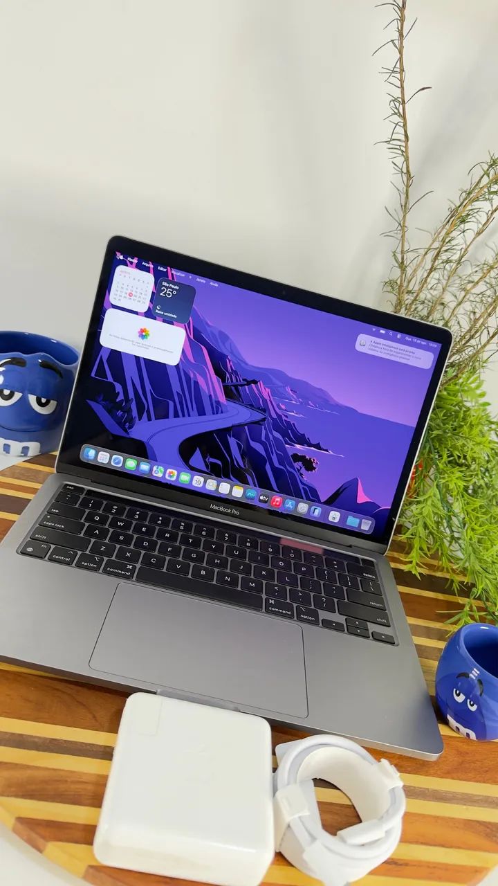 662 - MacBook Pro M1 8gb e 256 de armazenamento 