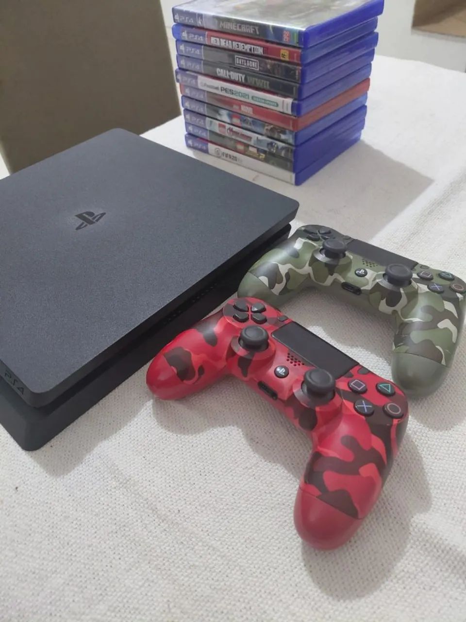 Ps4 1Tb com jogos e 2 manetes - Foto 3