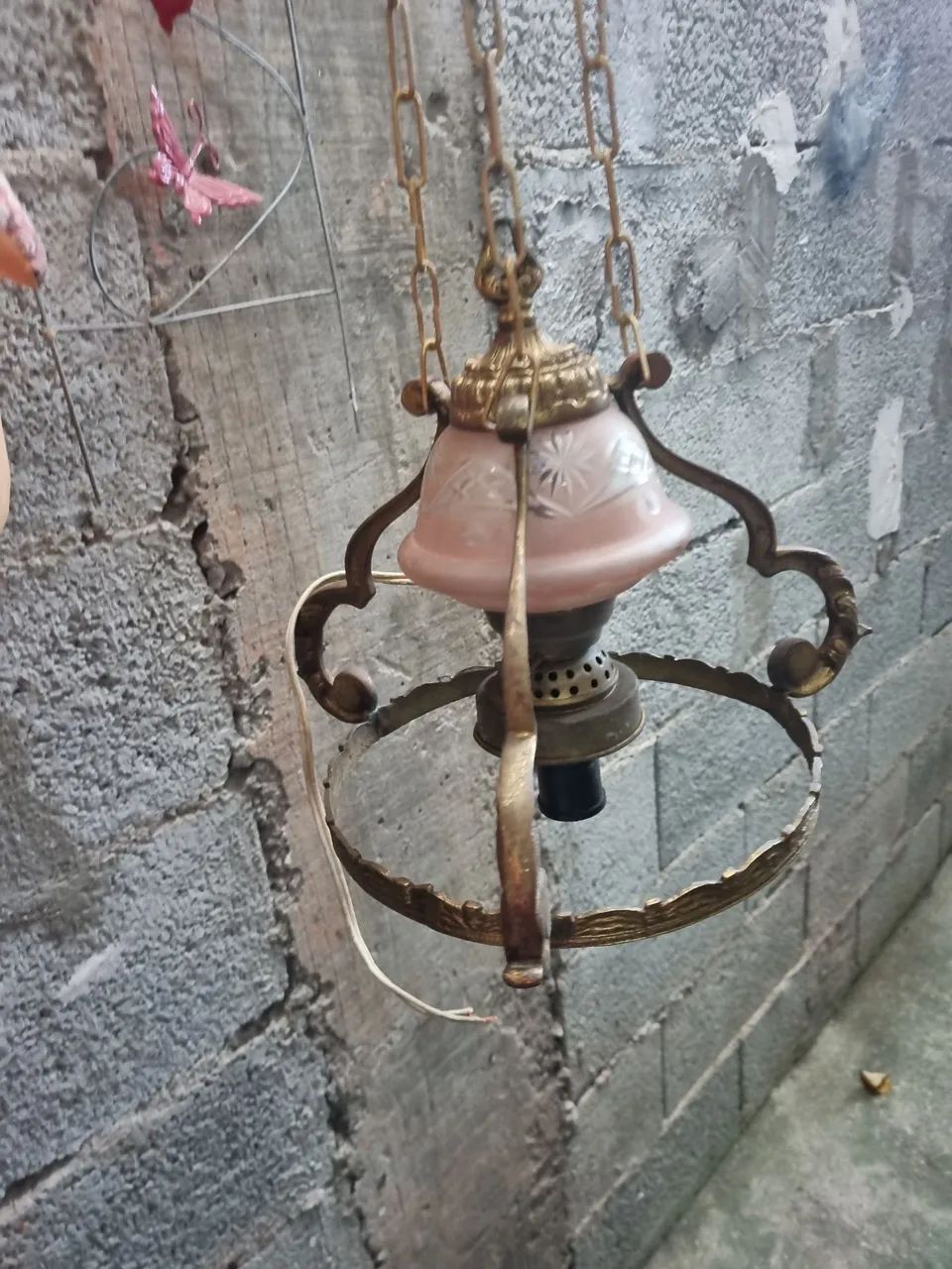 Luminárias antiga em perfeito estado e conservada 