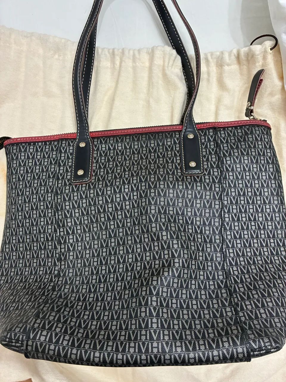 Bolsa couro legítimo Vitor Hugo preta  - Foto 2
