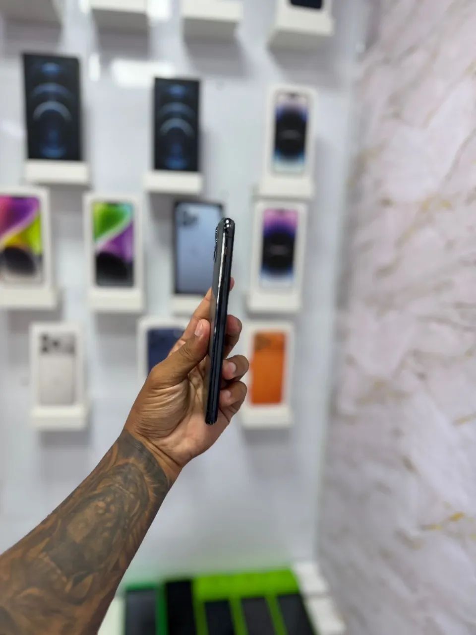 IPHONE 11 PRO MAX 64Gb tela bateria nova ? R$ 1.399 - Foto 3
