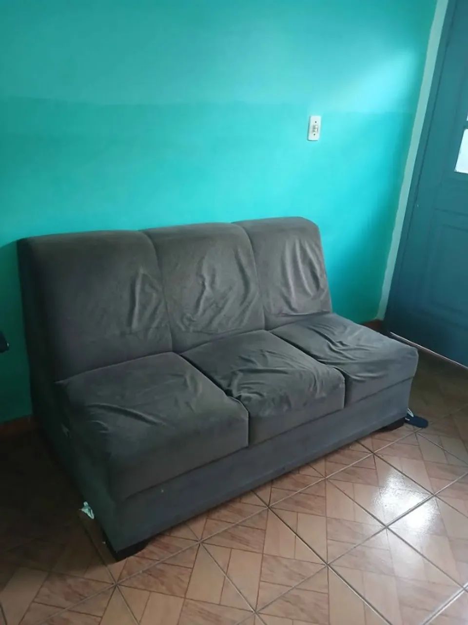 Vendo Sofá - 3 Lugares - Foto 2