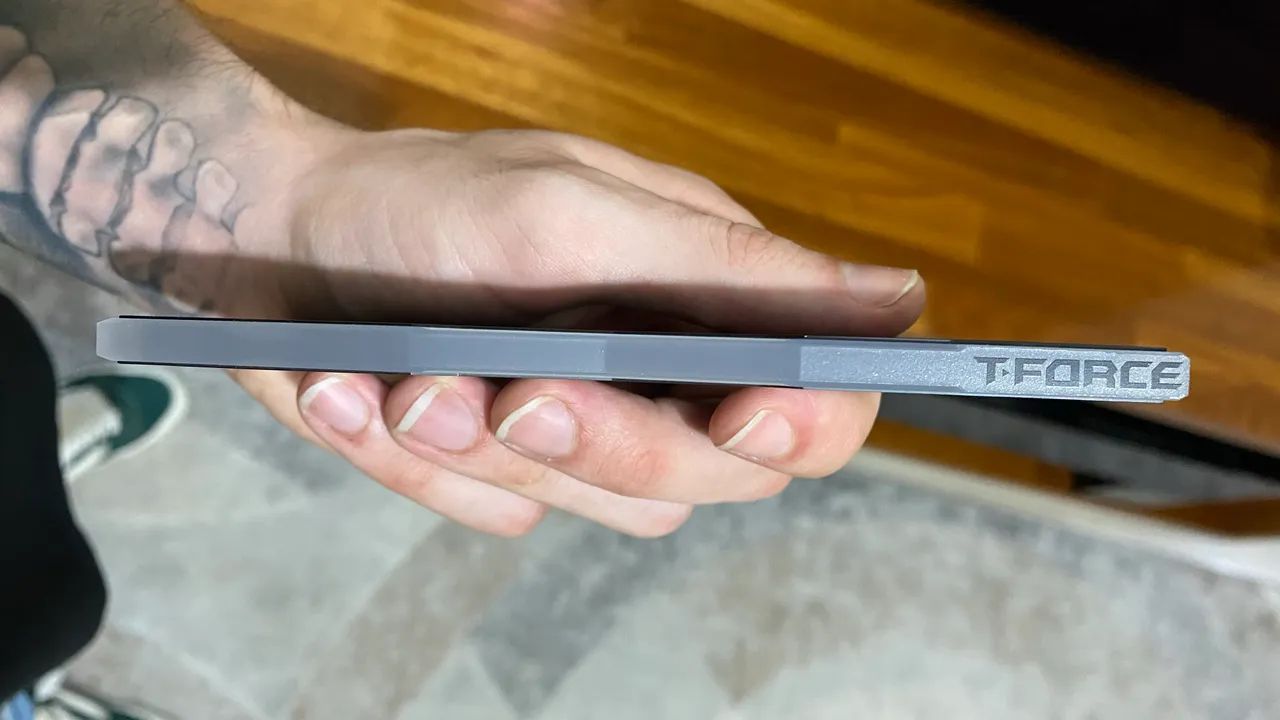 Memória RAM 8GB DDR4 2400mhz T-Group - Foto 3
