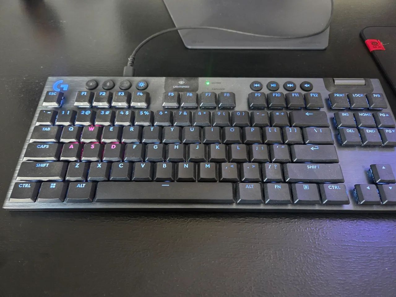 Teclado gamer logitech G915x tkl  - Foto 2