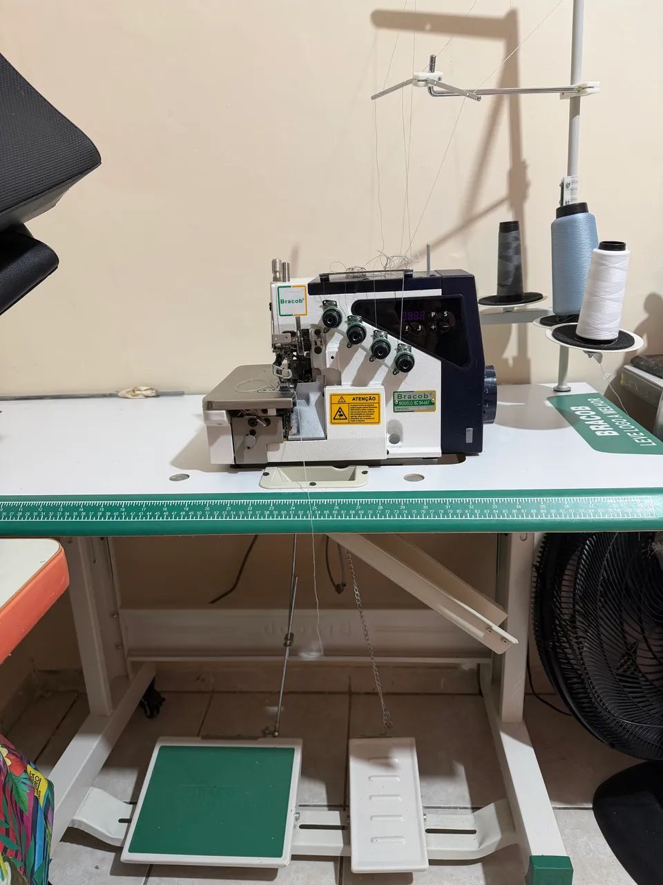 Vendo Máquina Overlock Ponto Cadeia Drive - Foto 4