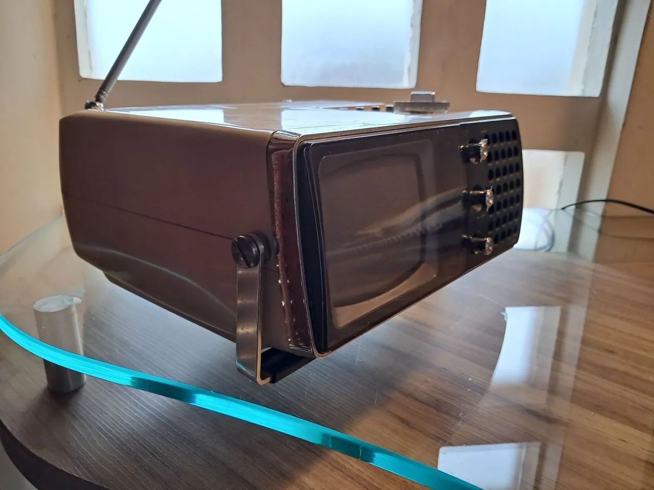 TV PORTÁTIL CROWN 5TV-501