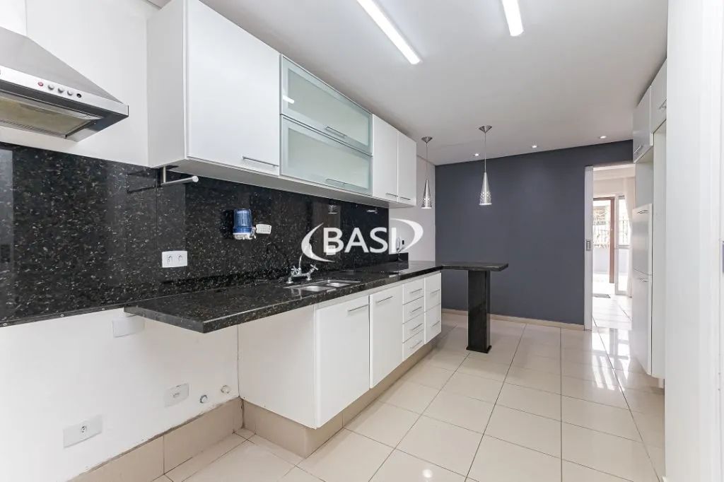 Casa com 4 dormitórios com linda vista da cidade. - Foto 3