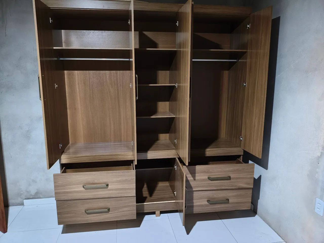GUARDA ROUPA NOVO  - Foto 3