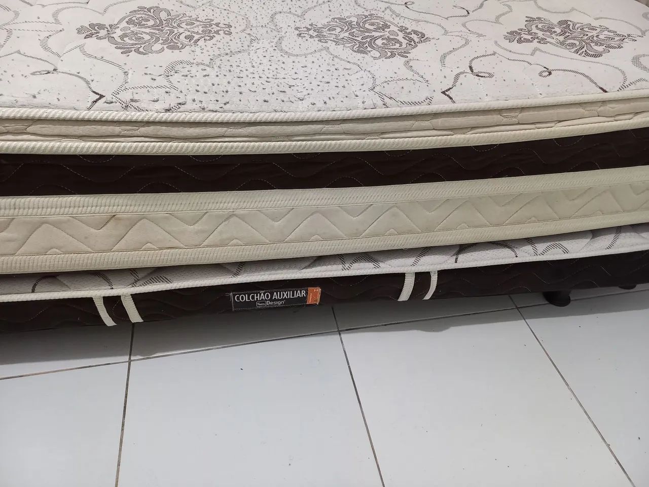 Vende sé cama box de solteiro com auxiliar  - Foto 2