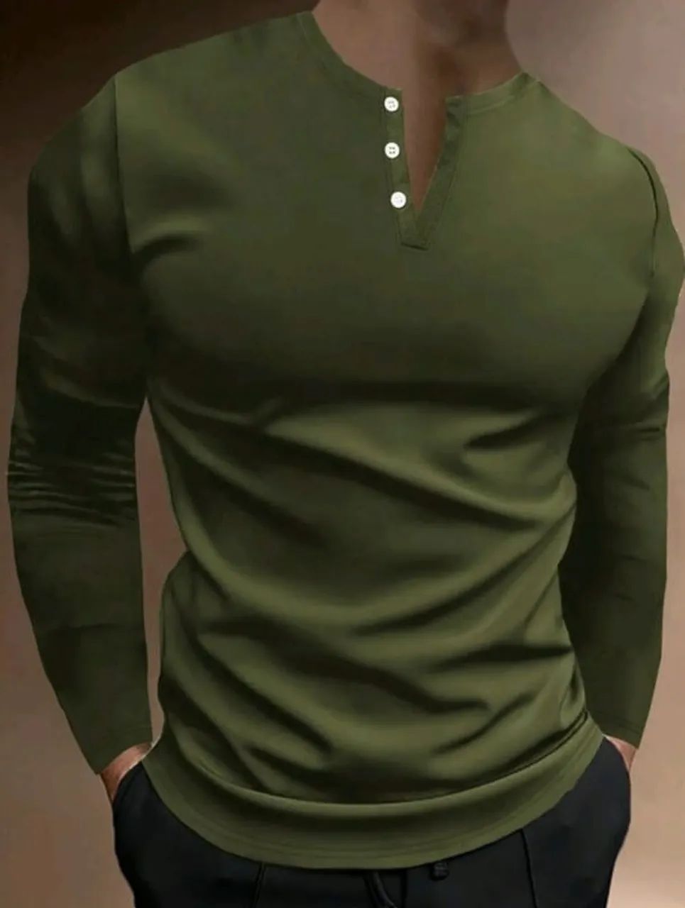 Camiseta Verde Militar Sólida Manfinity