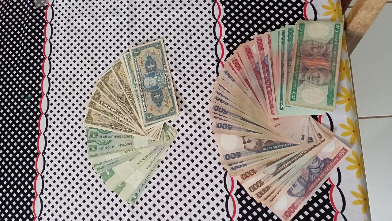 Notas de dinheiro antigas - Foto 2