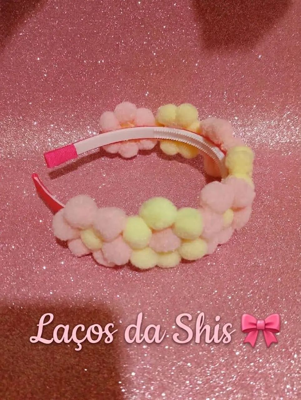 Tiara Flores de Pompom 