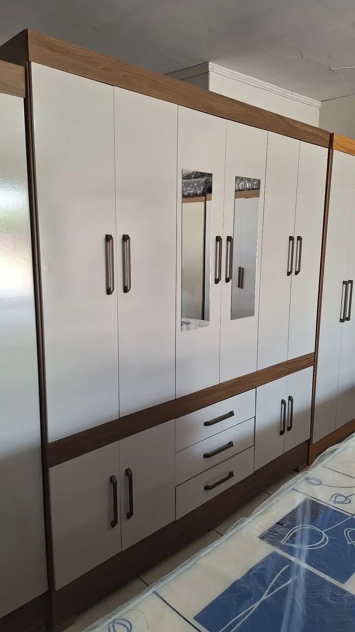 Guarda roupa de casal novo 