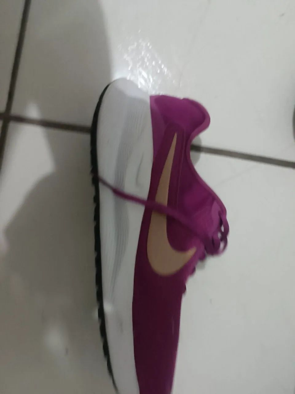 Vendo valor 200 naike 36 nunca usado 