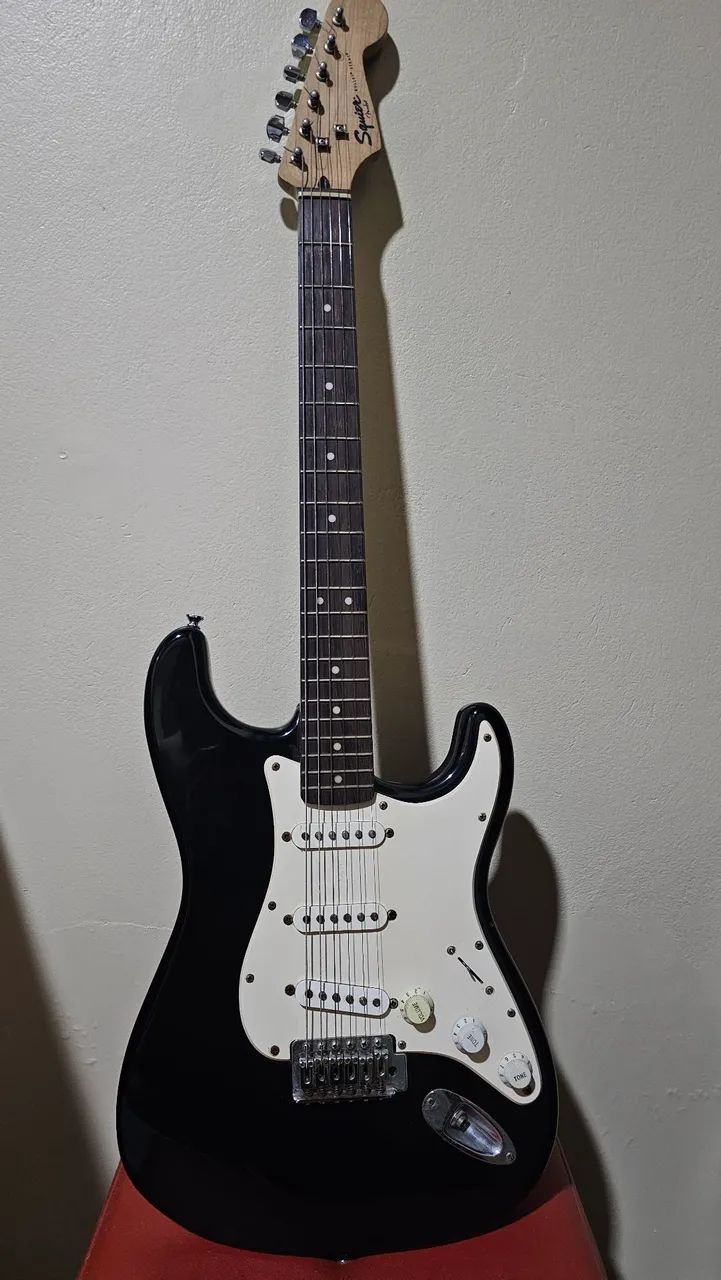 Guitarra Squier Fender