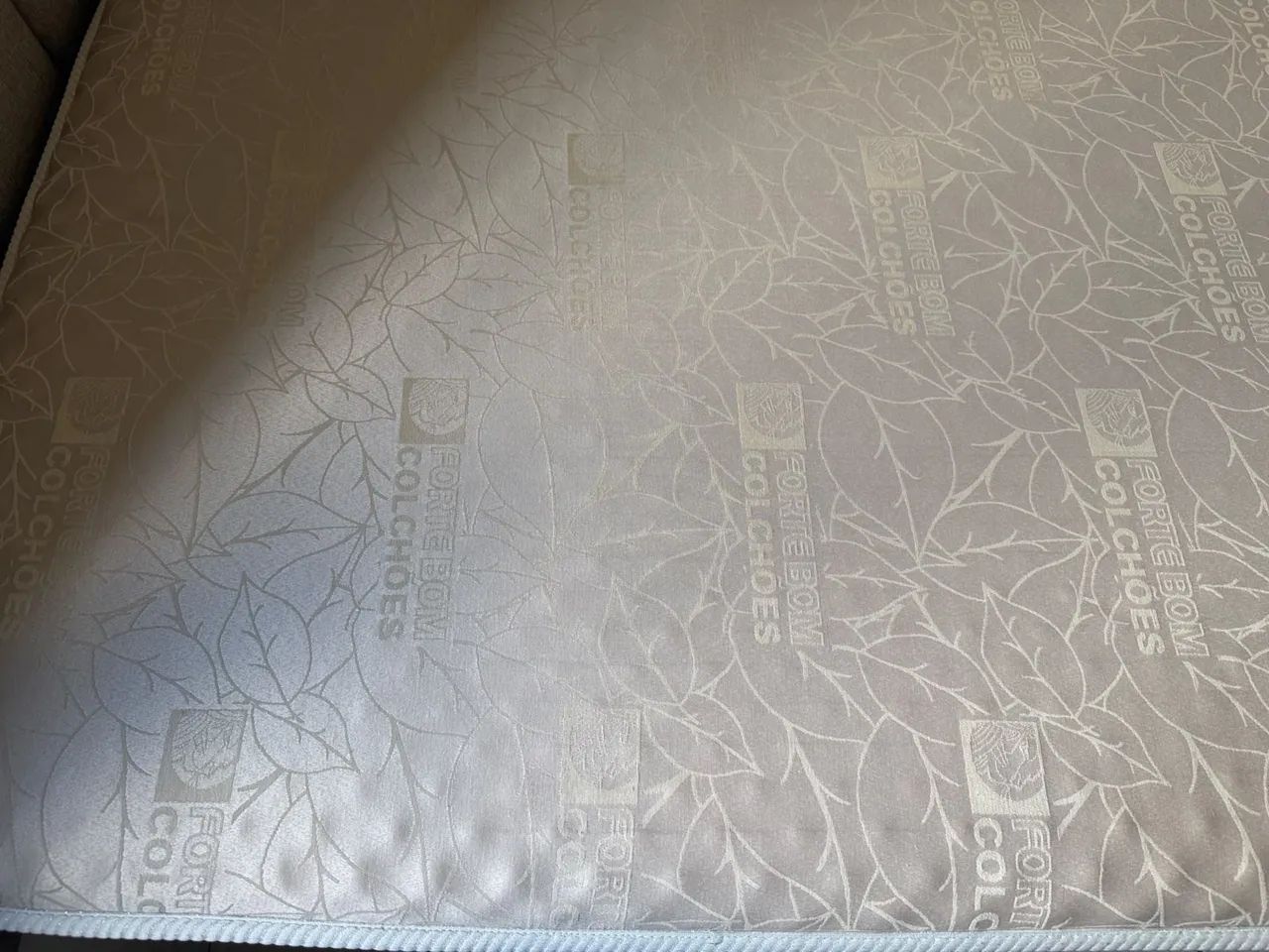 Vendo cama box solteiro  - Foto 4