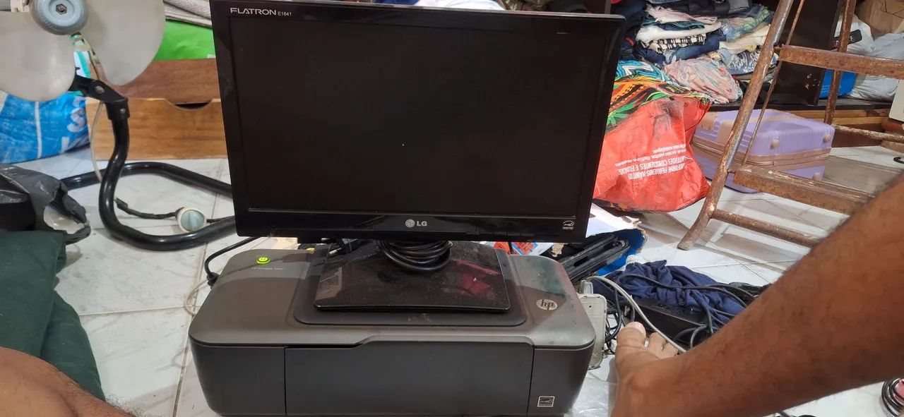 Impressora HP + monitor + webcam - Foto 5