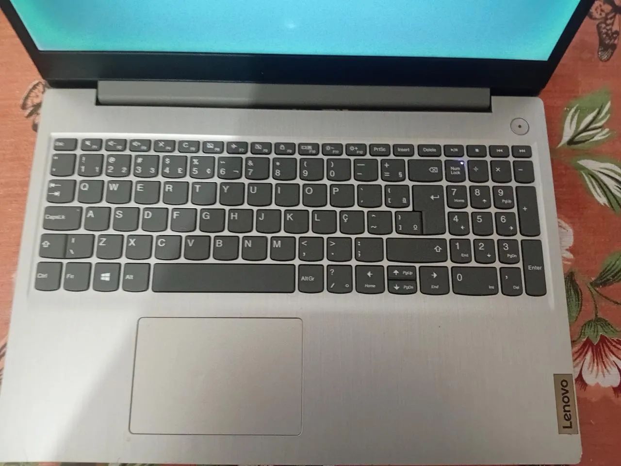 Notebook Lenovo com a tela verde  - Foto 5