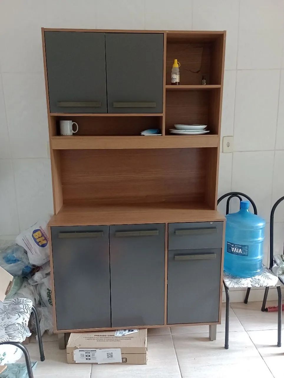 Armário , guarda louças ! 