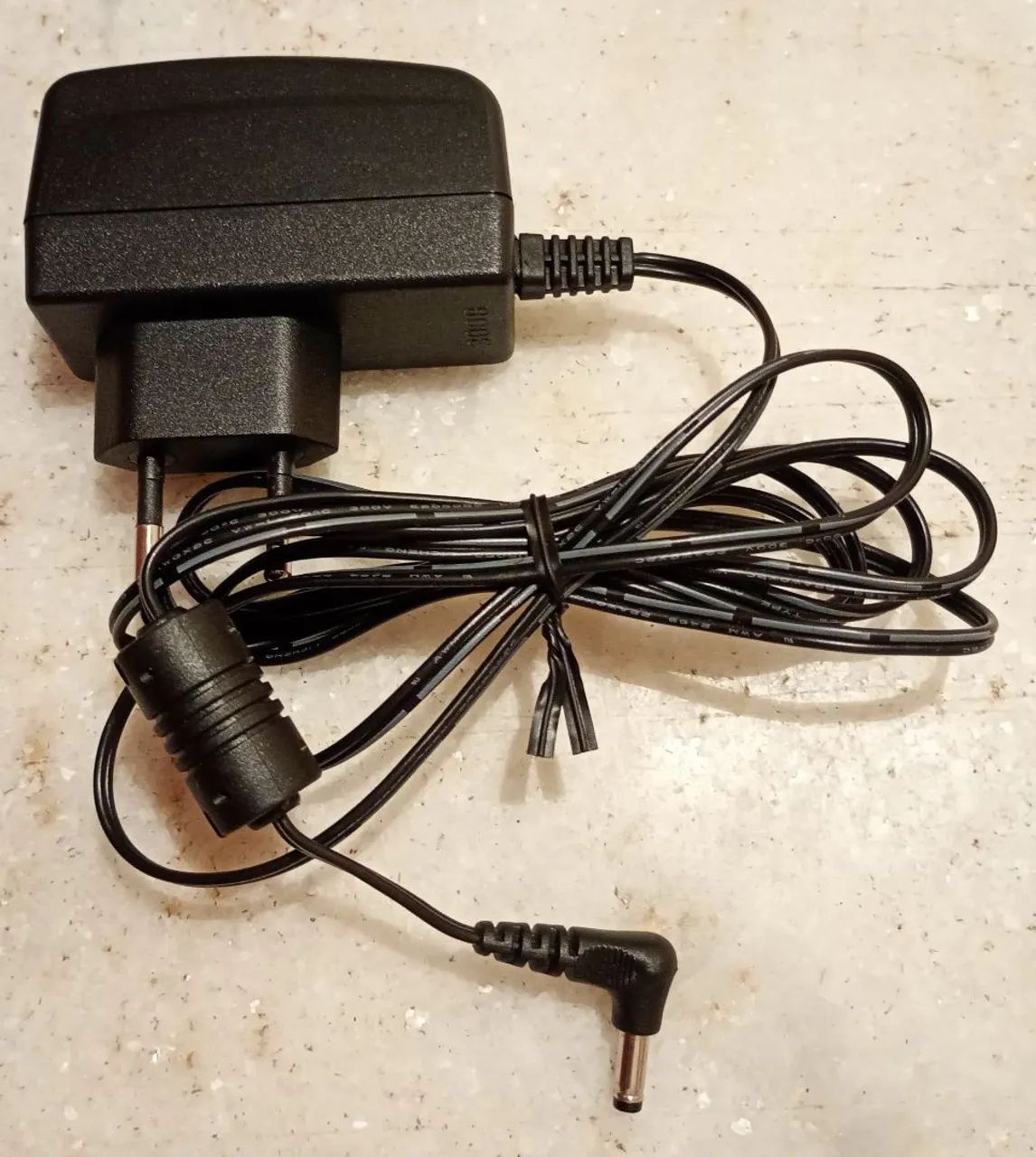 Fonte original Philips Switching Adapter model: Ay4132/12. - Foto 2