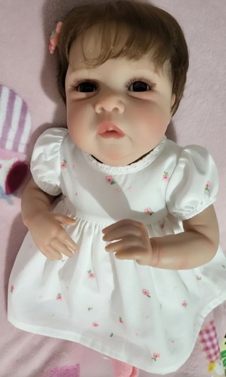 Bebê reborn realista com enxoval  - Foto 5