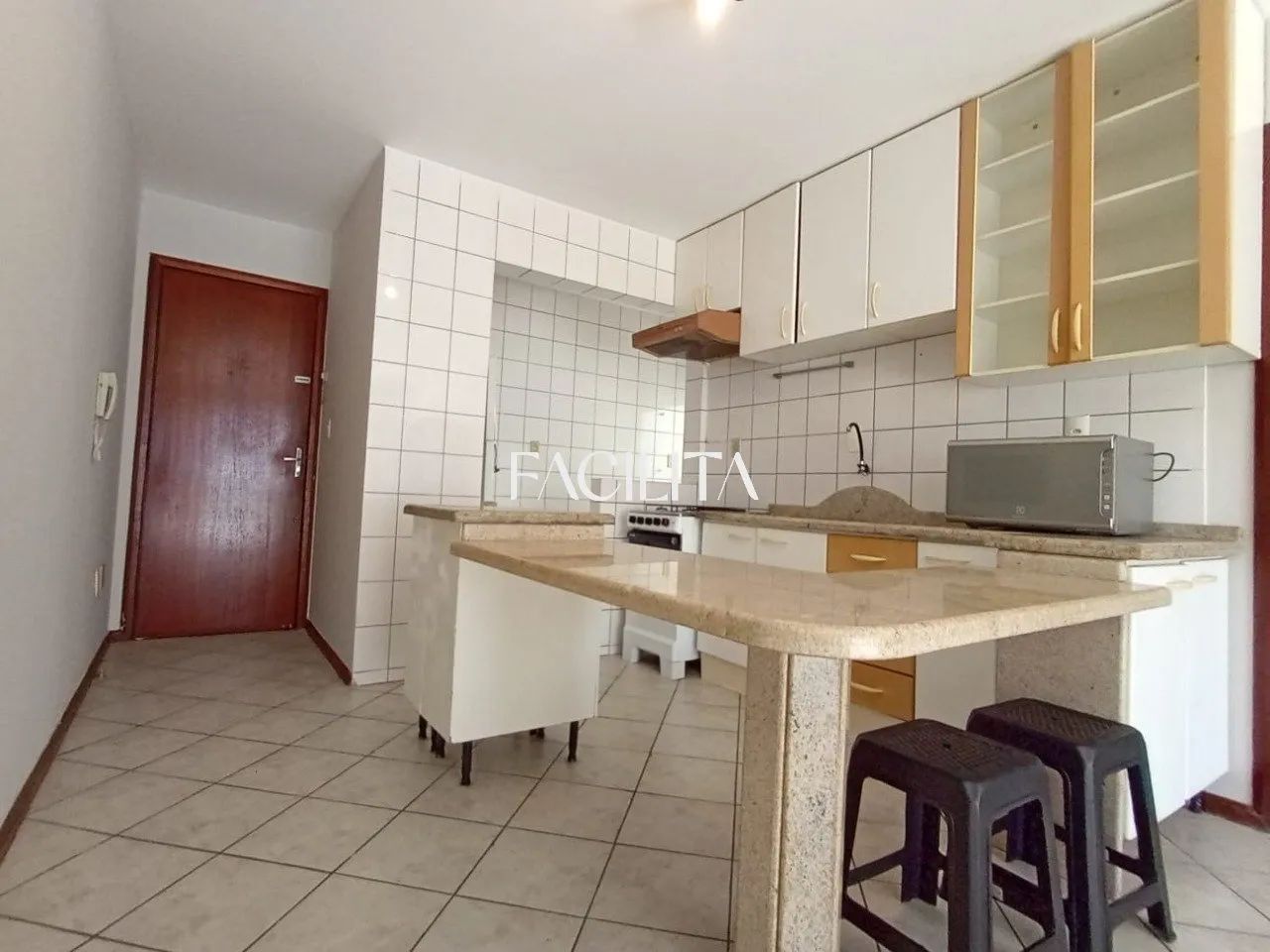 Apartamento com 2 quartos no bairro Carvoeira, Florianópolis - Foto 2
