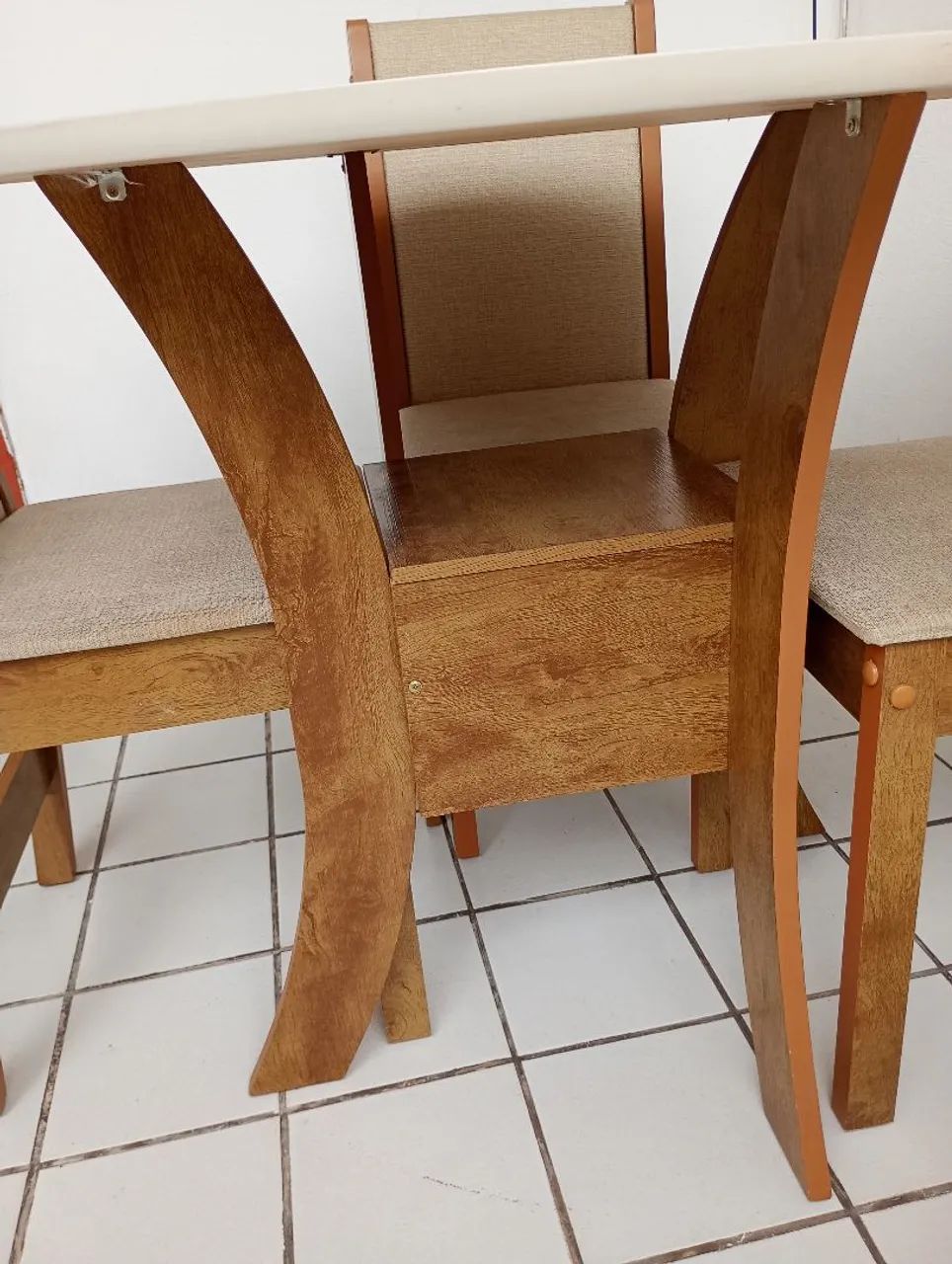 Mesa de jantar com 4 cadeiras  - Foto 4