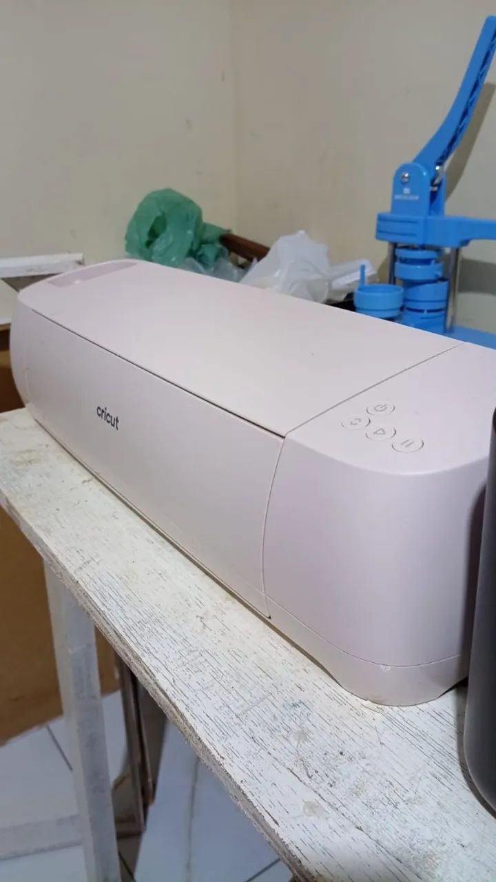 Maquina de corte cricut explore 4
