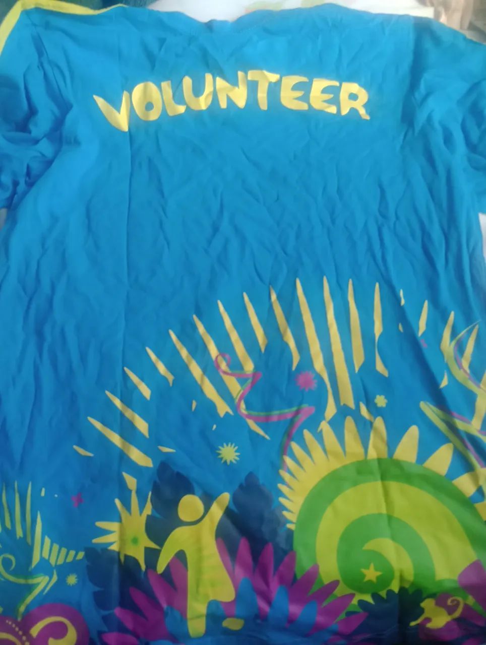 Camisa de voluntário usada da copa - Foto 3