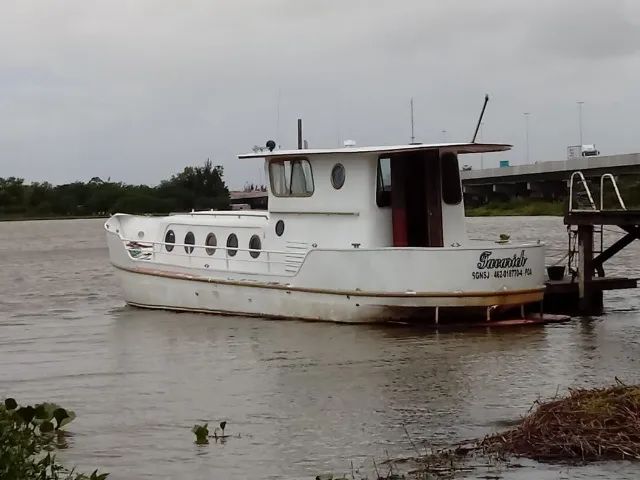 Barco de Passeio 