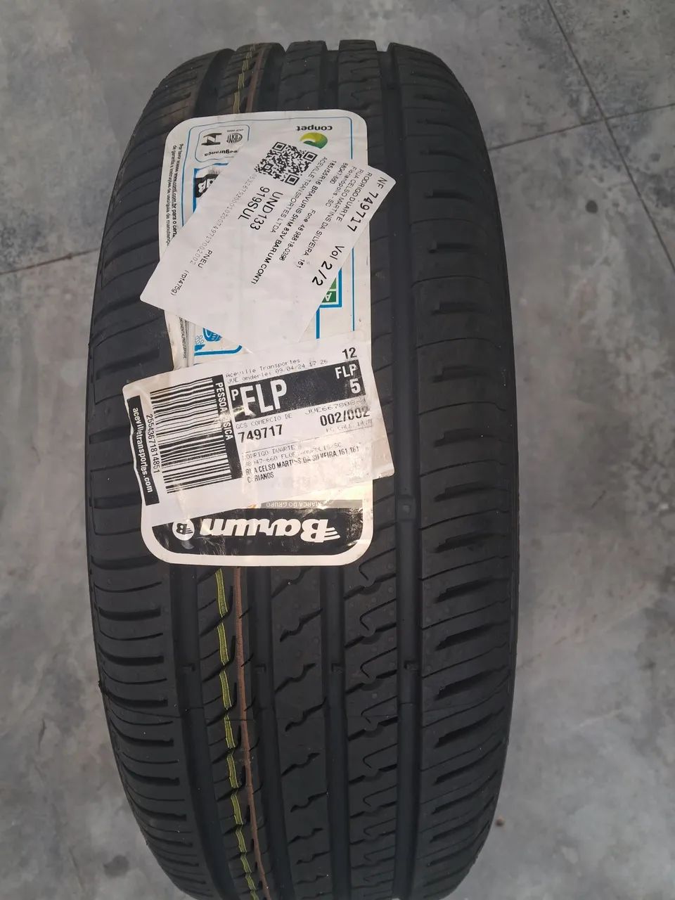 Pneu R16