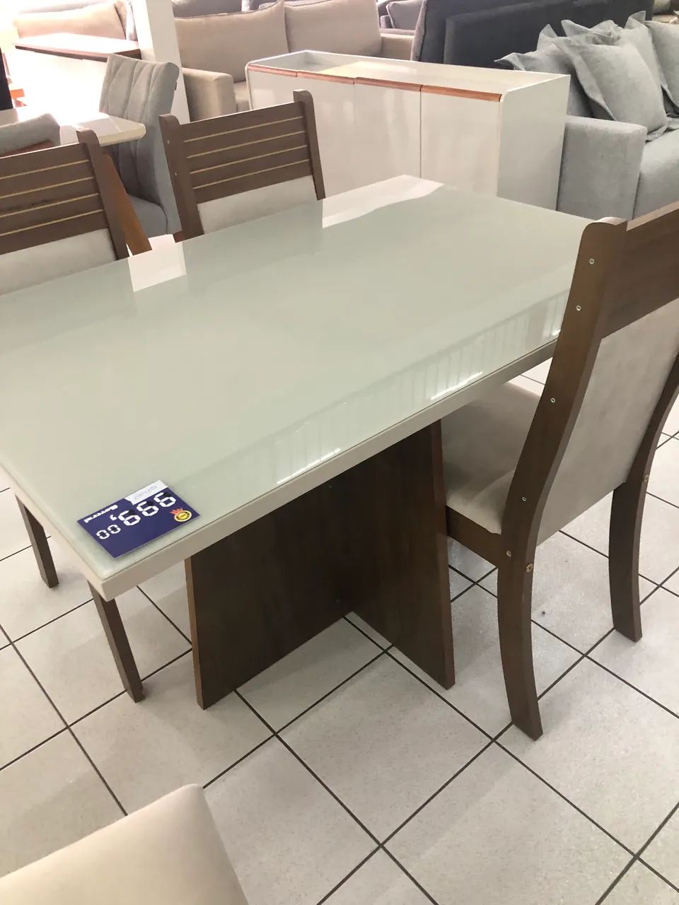 Mesa com 4 cadeiras Nova 999,00 - Foto 4