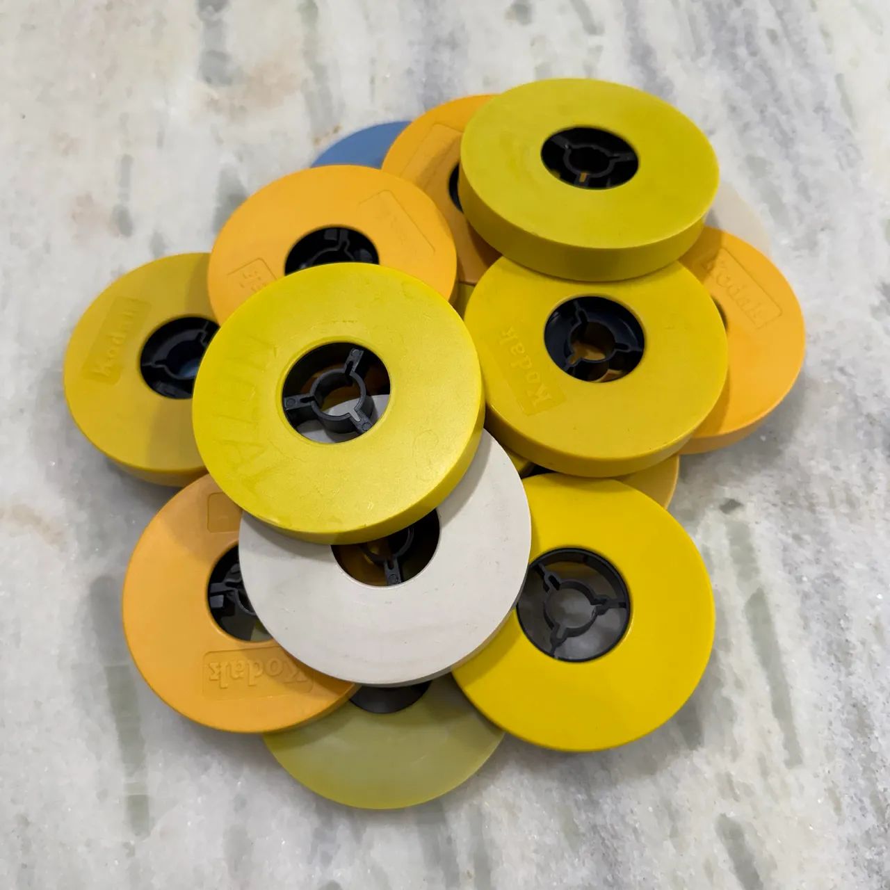 Carretéis com estojo para 8mm e Super8mm