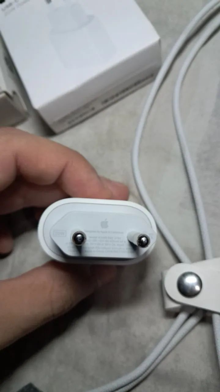 Cabo e Carregador Original Do iPhone USB-C de 20W - Foto 3