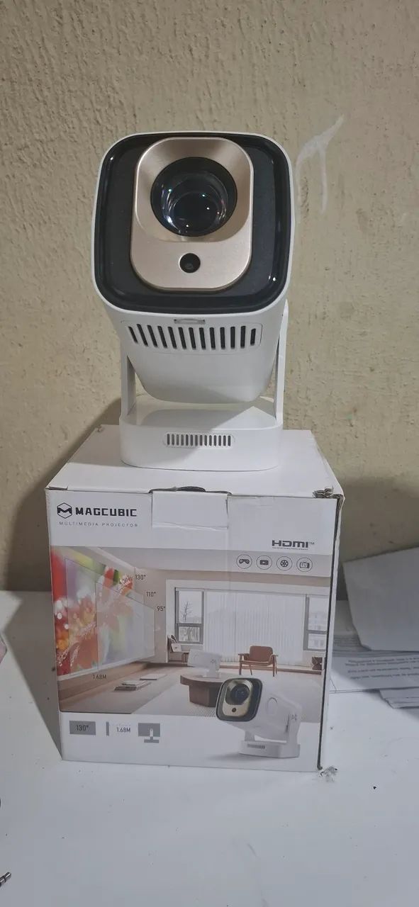 Magcubic Projetor Hy310 Tv Smart Portátil 4k - Foto 2