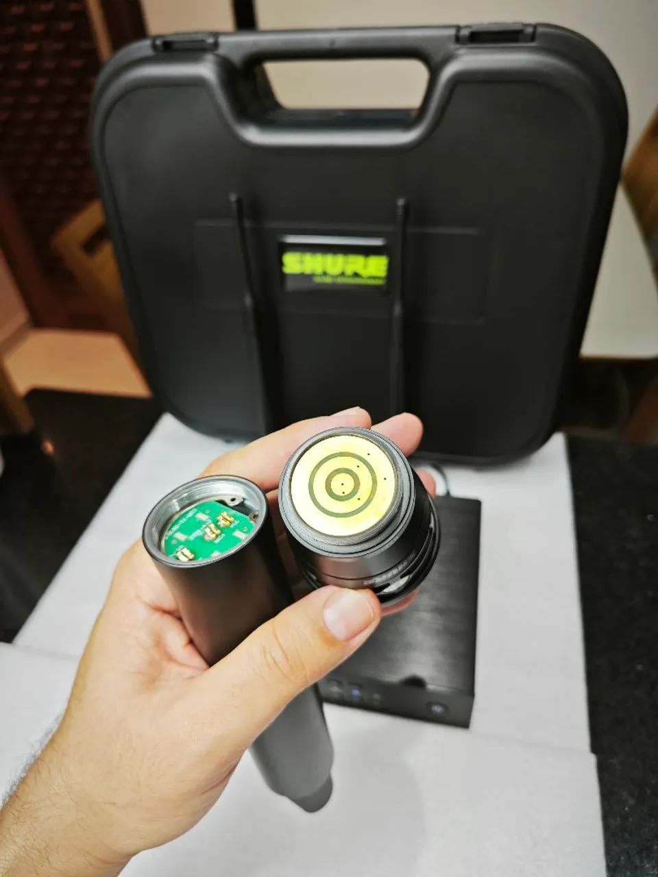 MICROFONE SHURE QLXD4 KSM8 PRETO + CASE - Foto 4