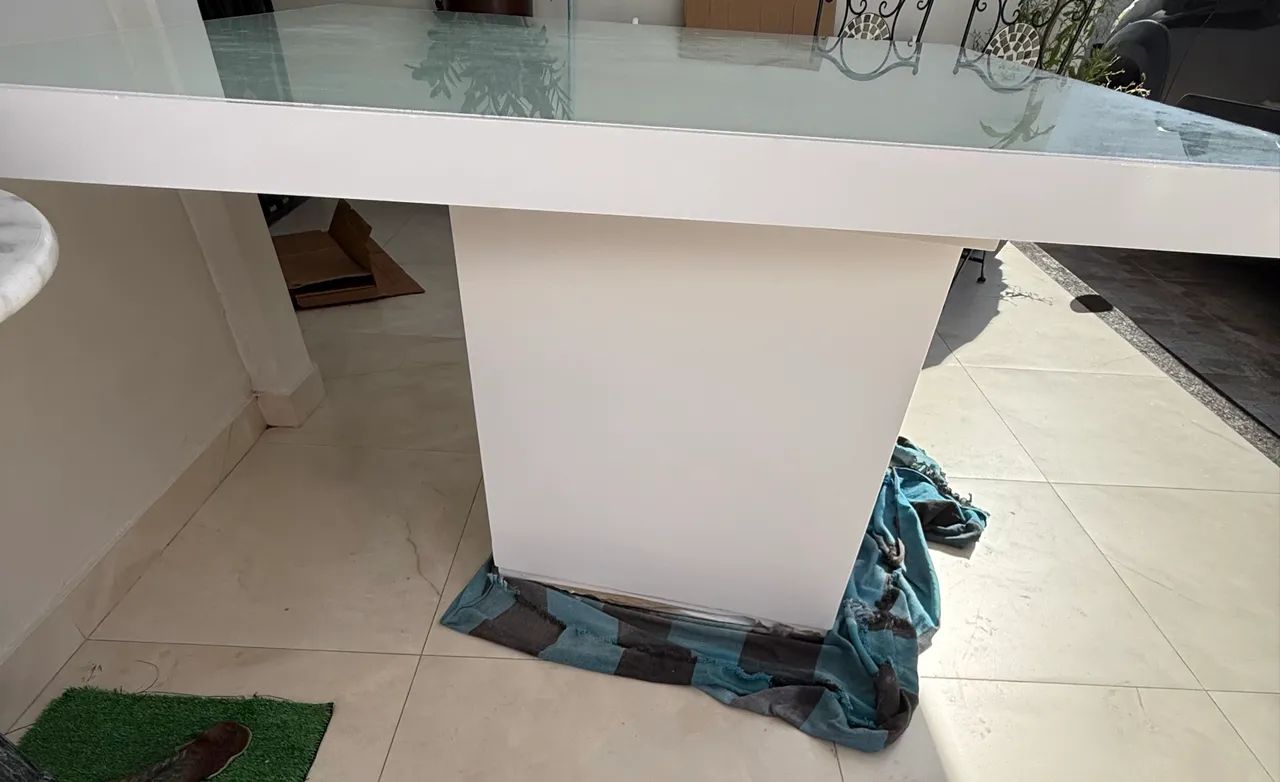 MESA 8 lugares laqueada branca com vidro. - Foto 5