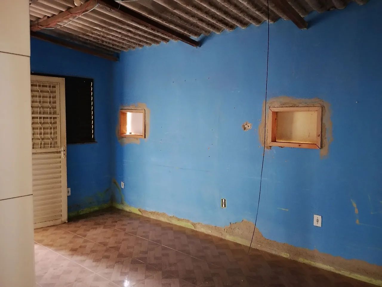 CASA COM TERRENO À VENDA - VILA CENTRAL, QUEIMADOS*  - Foto 2